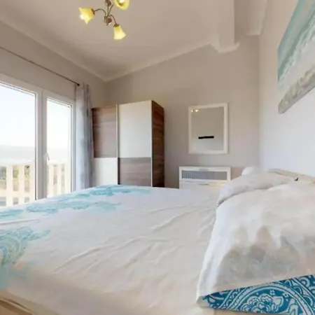Beachfront Mihovil * Kaštel Štafilić
