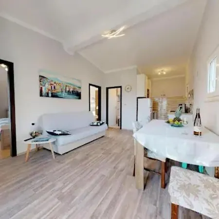 Beachfront Mihovil Villa