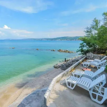 Villa Beachfront Mihovil