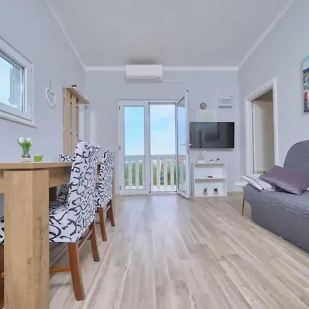 Villa Beachfront Mihovil Kaštel Štafilić