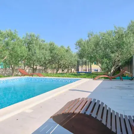 Beachfront Mihovil Villa