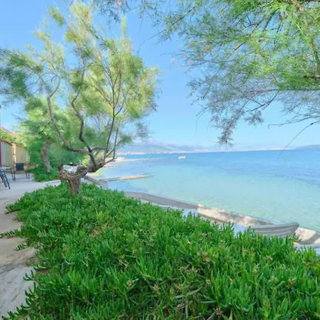 Beachfront Mihovil Kaštel Štafilić