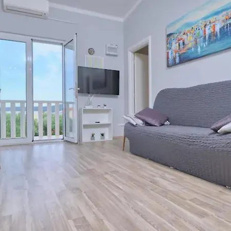 Beachfront Mihovil Kaštel Štafilić