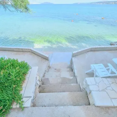 Beachfront Mihovil Villa Kaštel Štafilić