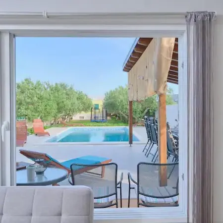 Villa Beachfront Mihovil Kaštel Štafilić