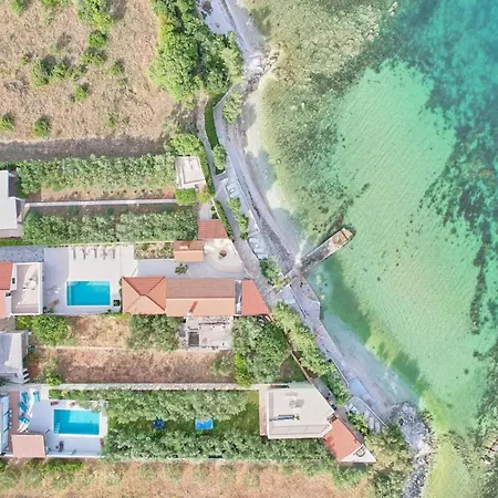 Beachfront Mihovil * Kaštel Štafilić