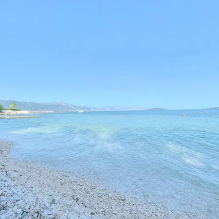 Villa Beachfront Mihovil Kaštel Štafilić